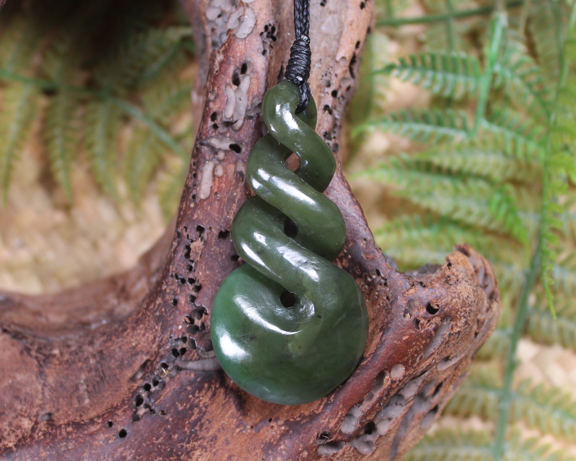 Twist carved from Rimu Pounamu - NZ Greenstone