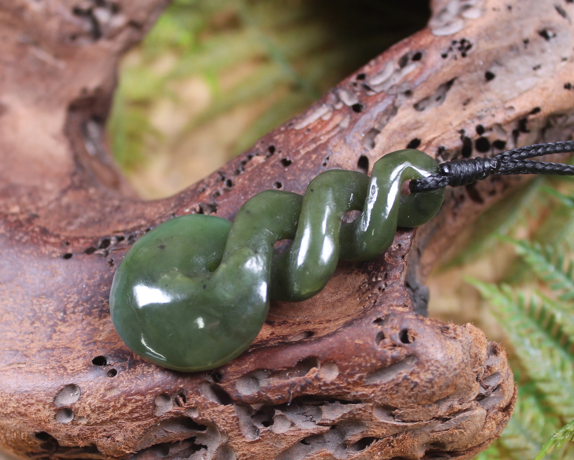 Twist carved from Rimu Pounamu - NZ Greenstone