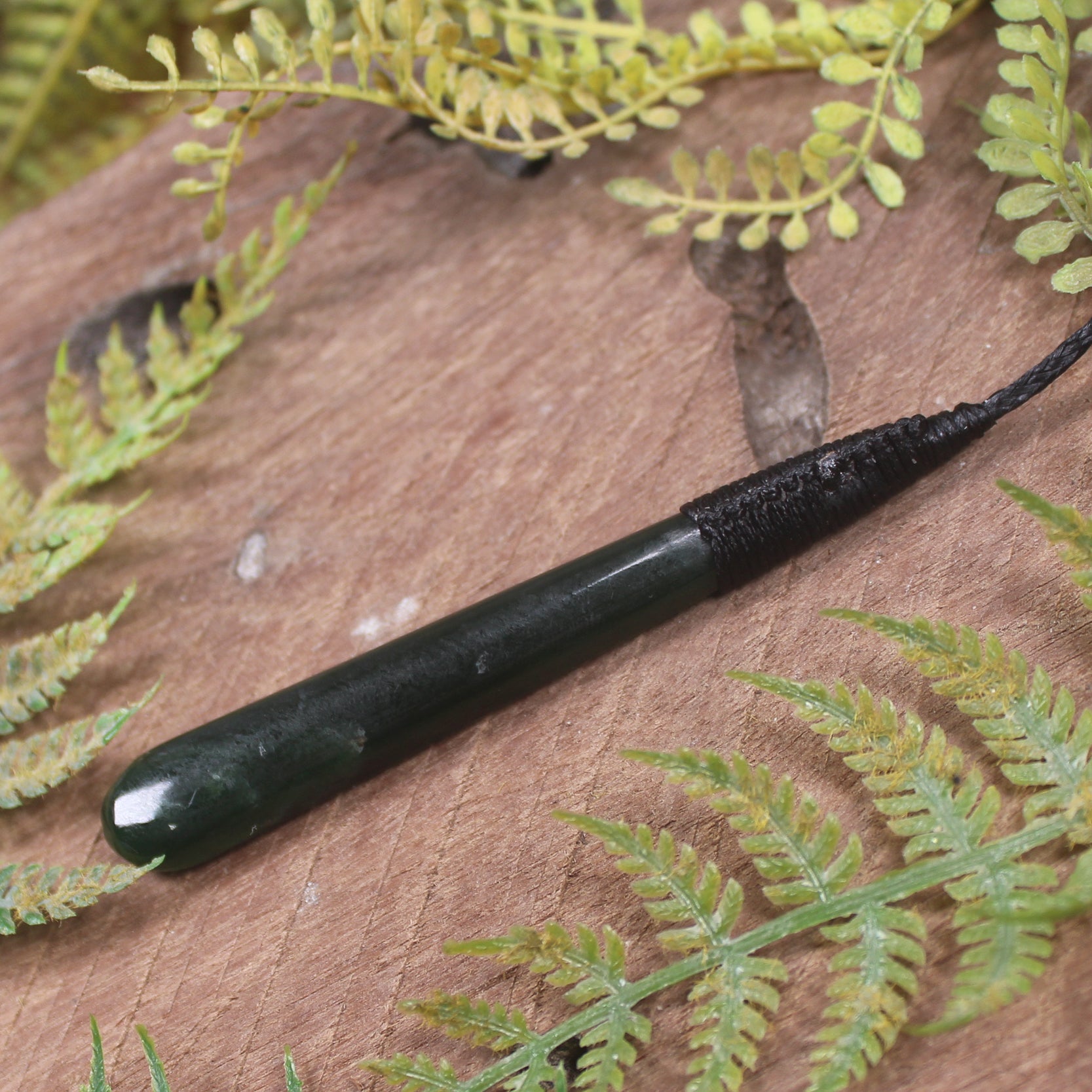 Kawakawa Pounamu Roimata Pendant - NZ Greenstone