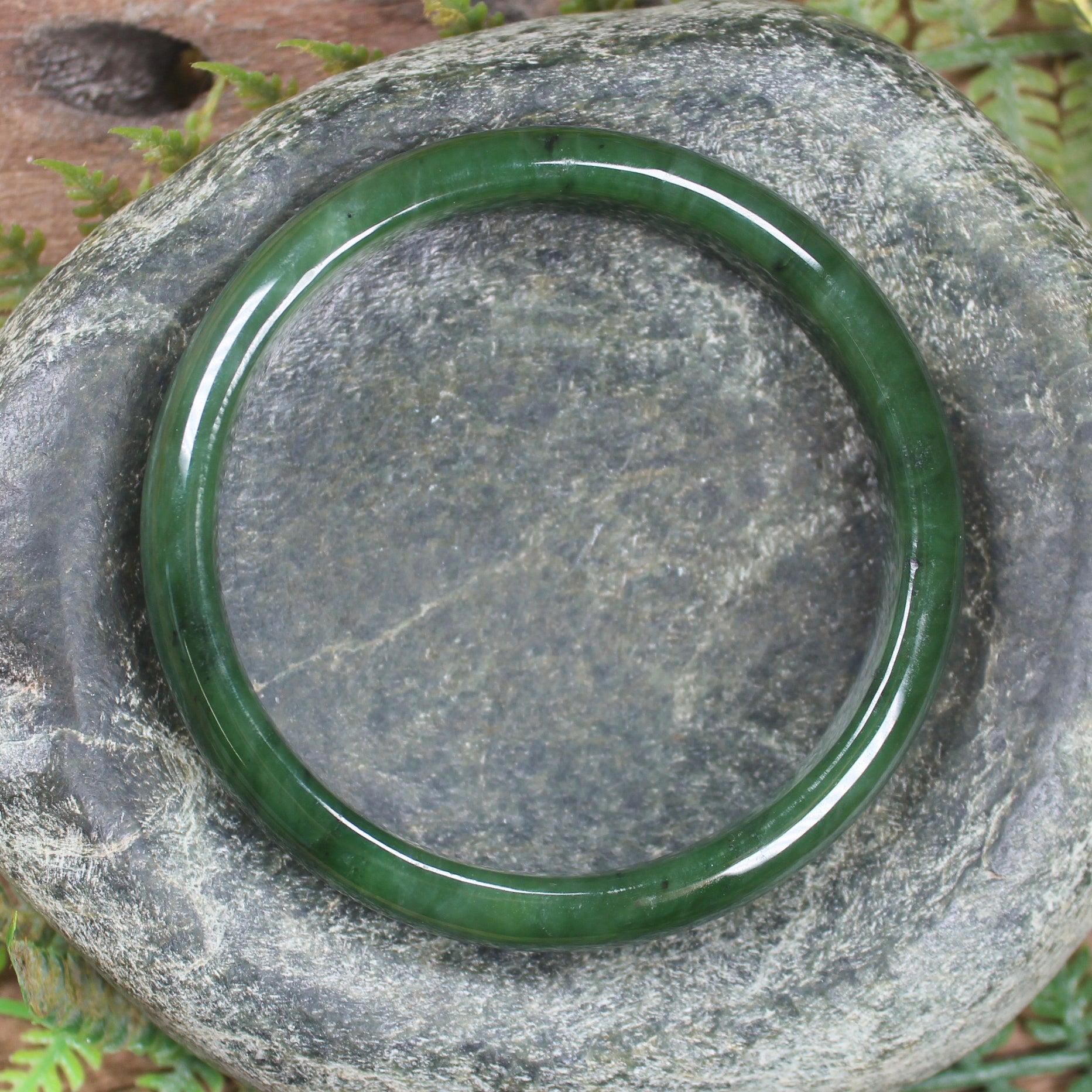 Bangle carved from Kawakawa Pounamu - NZ Greenstone