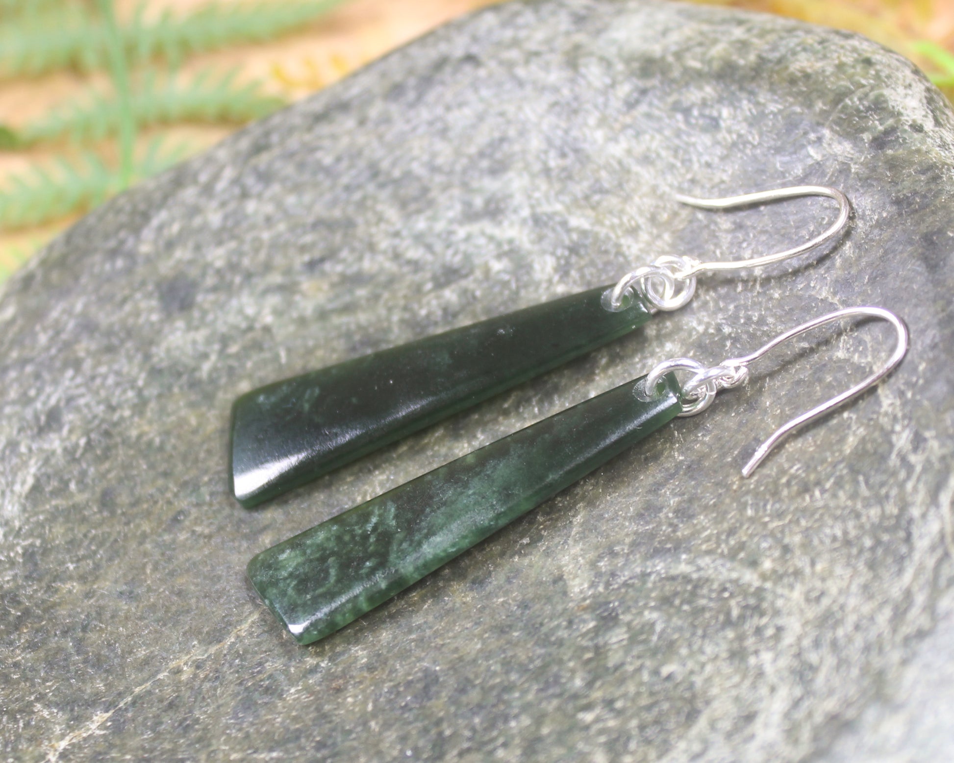 Roimata or Teardrop earrings carved from Kawakawa Pounamu - NZ Greenstone
