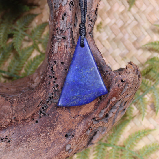 Lapis Lazuli carved Roimata pendant