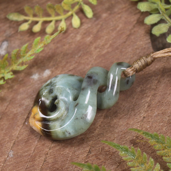 Twist or Pikorua carved from Flower Jade Pounamu - NZ Greenstone