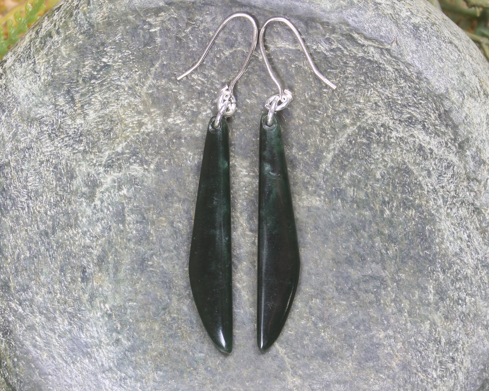 Roimata or Teardrop earrings carved from Kawakawa Pounamu - NZ Greenstone