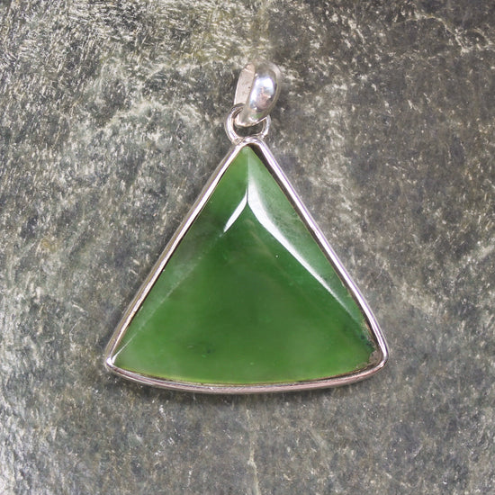 Hapopo Pounamu pendant set in Sterling Silver - NZ Greenstone