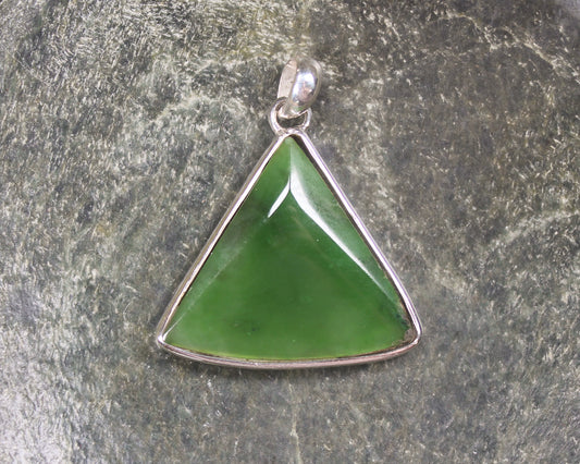 Hapopo Pounamu pendant set in Sterling Silver - NZ Greenstone