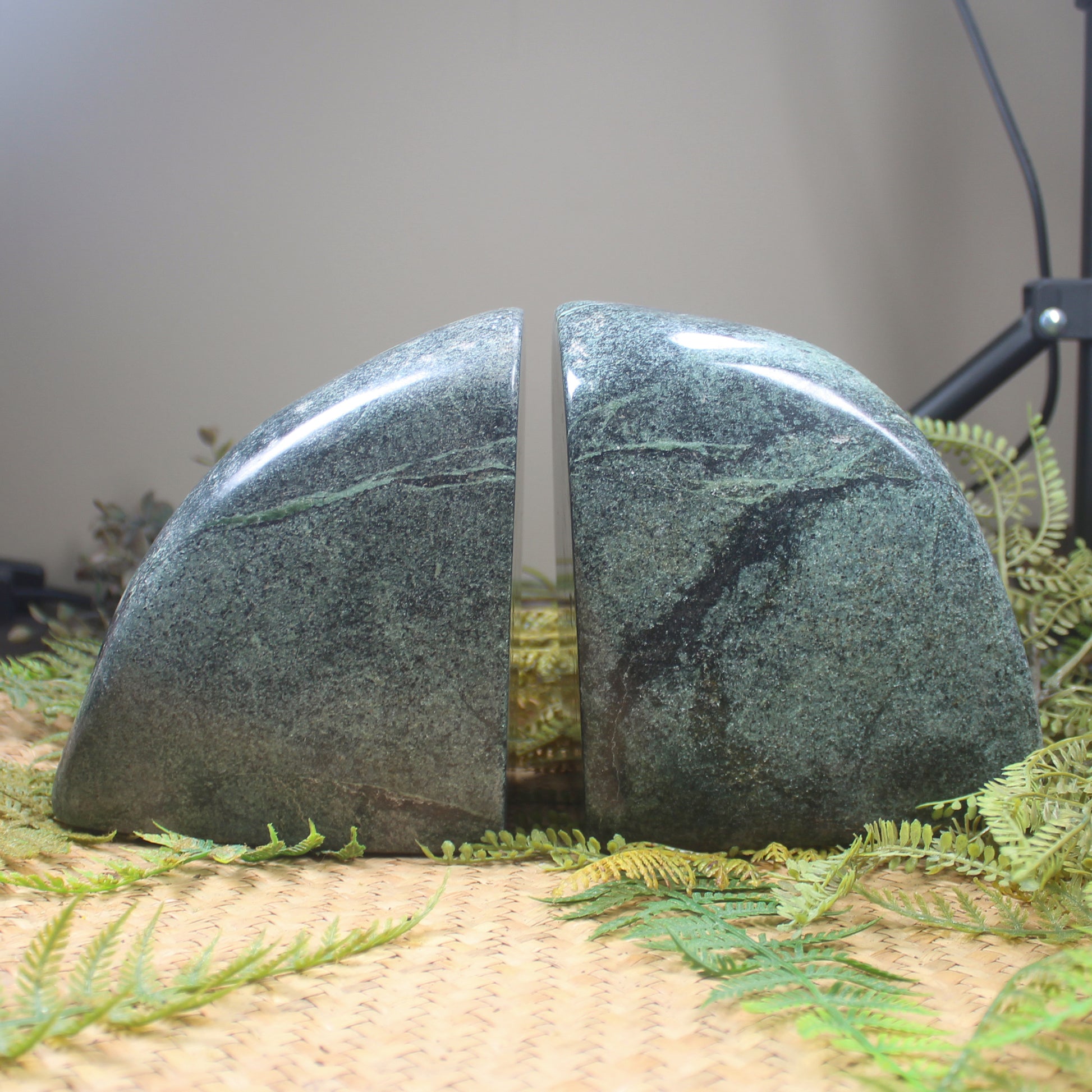 NZ Serpentine Book Ends