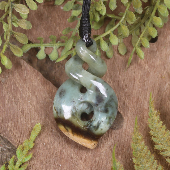 Twist or Pikorua carved from Flower Jade Pounamu - NZ Greenstone