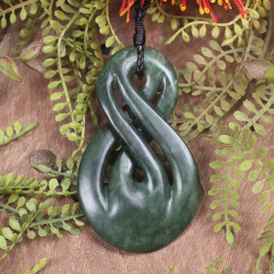 Twist or Pikorua carved from Kawakawa Pounamu - NZ Greenstone
