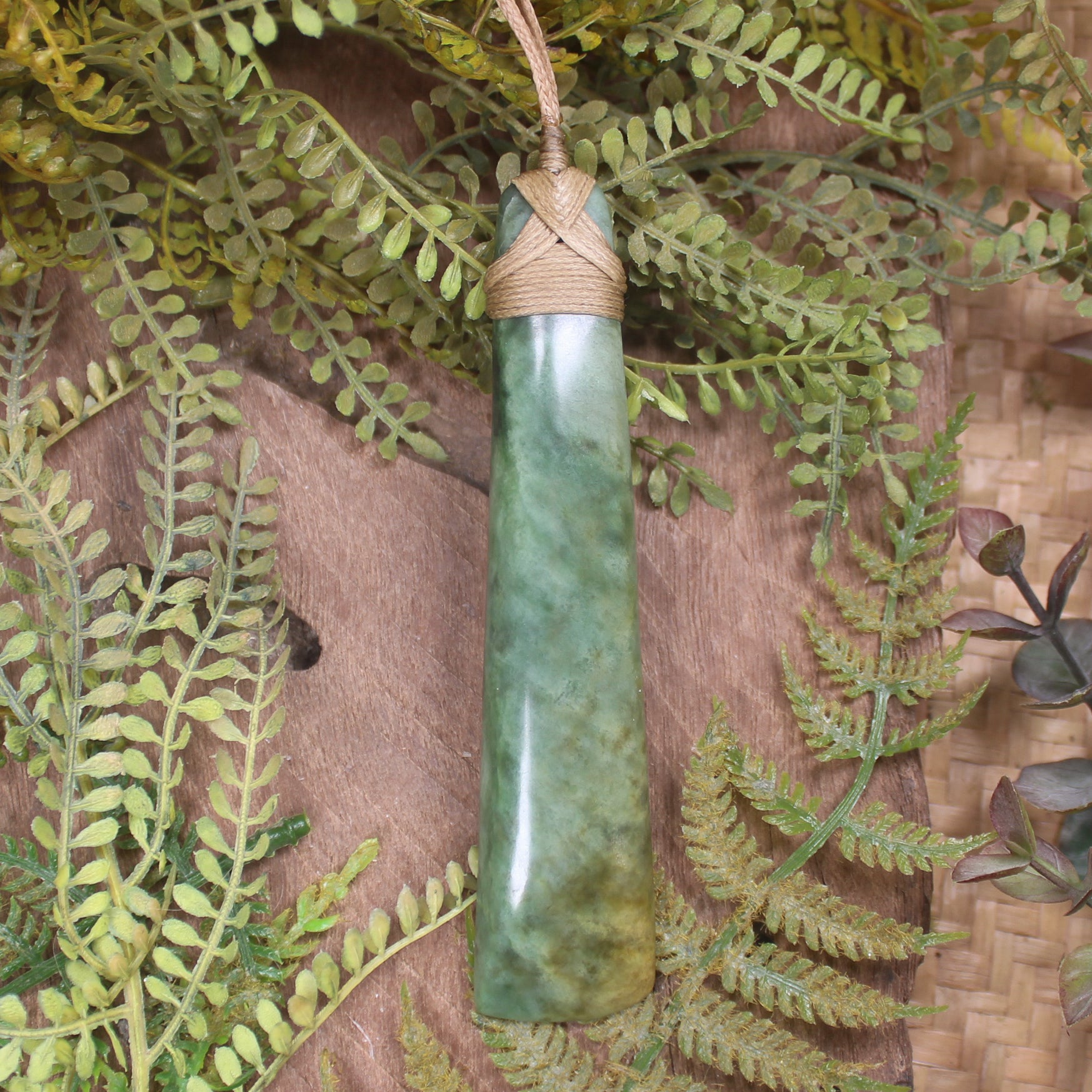 NZ Greenstone Toki Pendant Raukaraka Pounamu