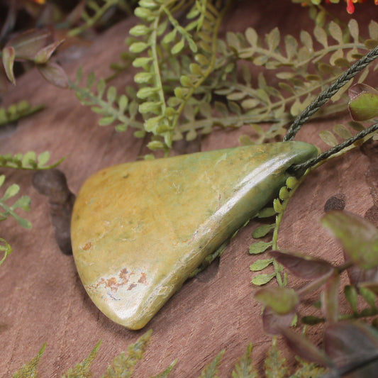 Breastplate or Shield carved from Flower Jade Pounamu - NZ Greenstone