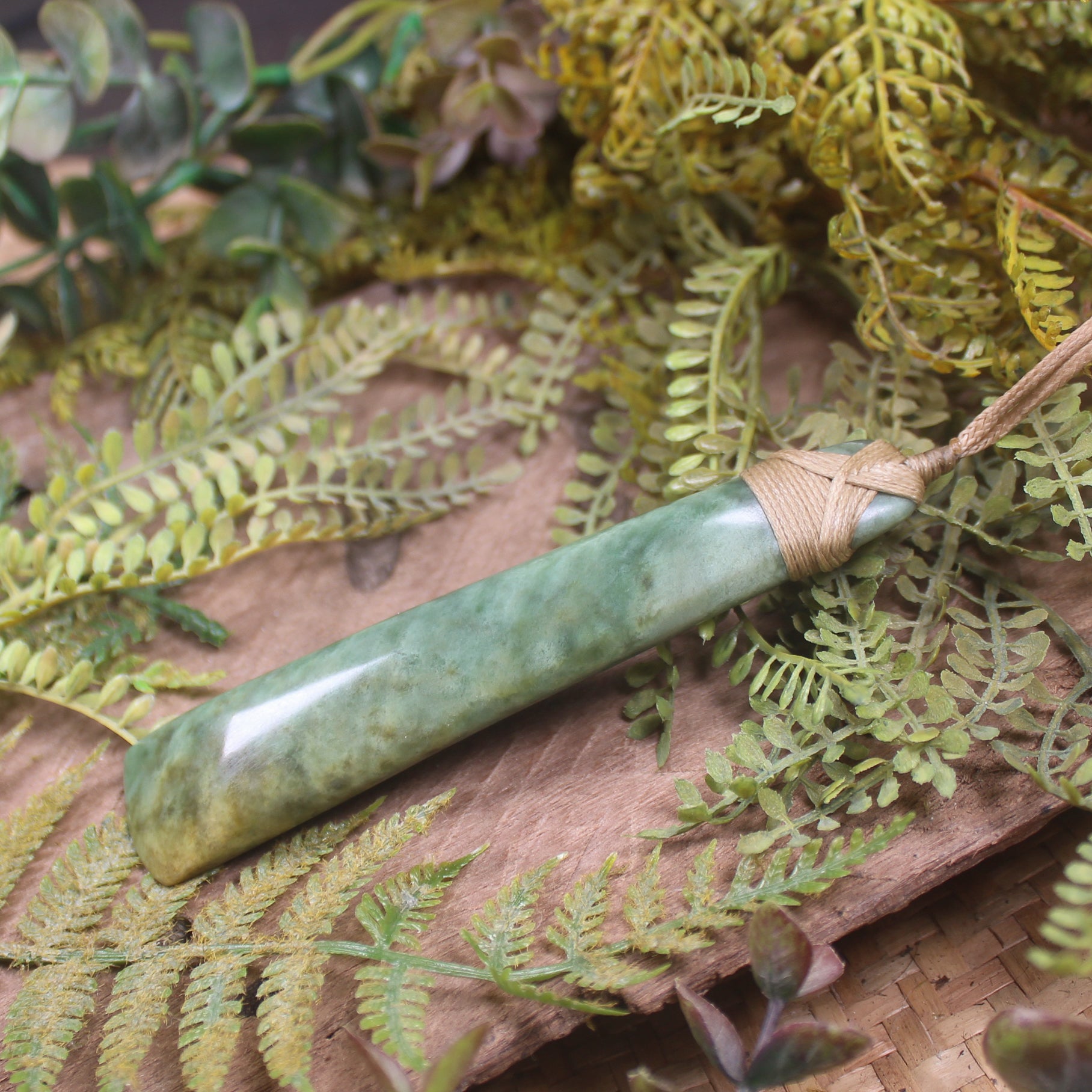 NZ Greenstone Toki Pendant Raukaraka Pounamu