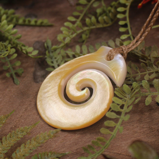Mother of Pearl Matau pendant