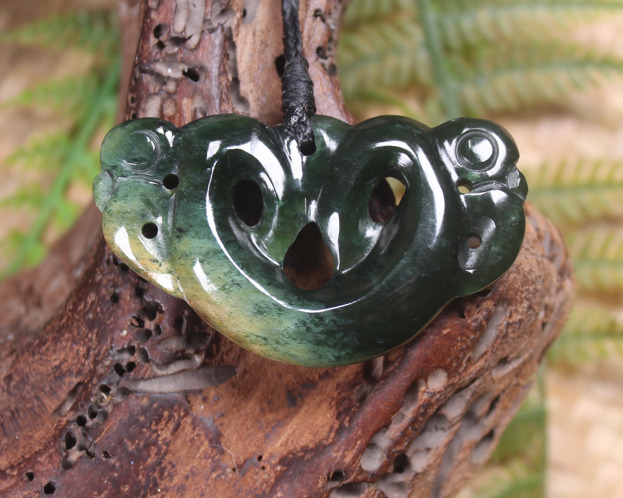 Pekapeka Pendant carved from Flower Jade Pounamu - NZ Greenstone