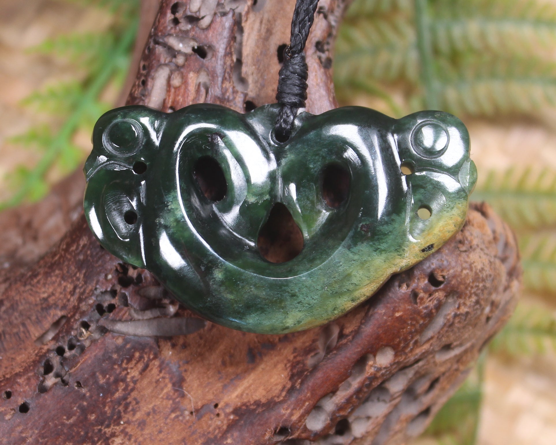 Pekapeka Pendant carved from Flower Jade Pounamu - NZ Greenstone