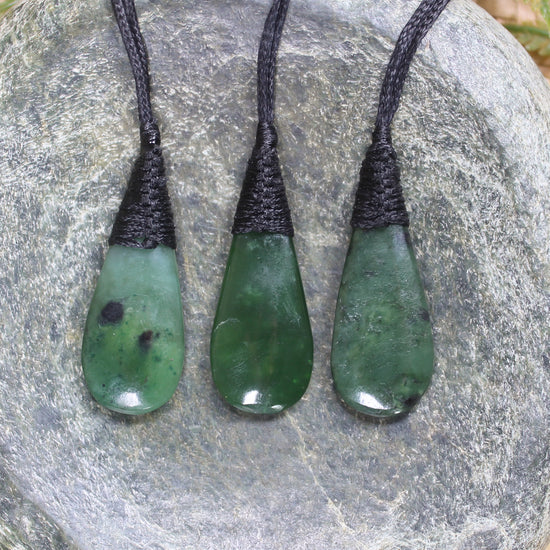 Roimata Teardrop carved from Kawakawa Pounamu - NZ Greenstone