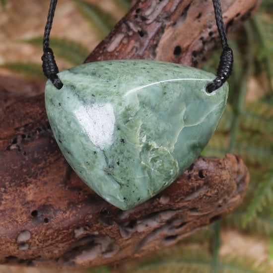 Breastplate or Shield carved from Kawakawa Pounamu - NZ Greenstone