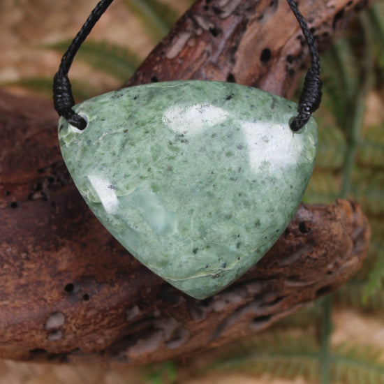 Breastplate or Shield carved from Kawakawa Pounamu - NZ Greenstone