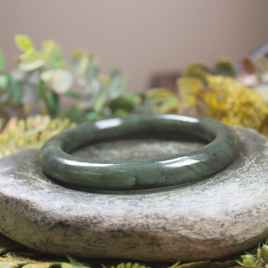 Rimu Pounamu Bangle