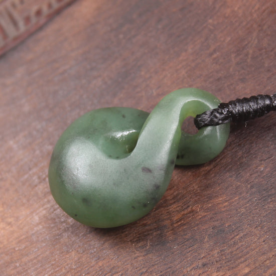 Twist or Pikorua carved from Hapopo Pounamu - NZ Greenstone