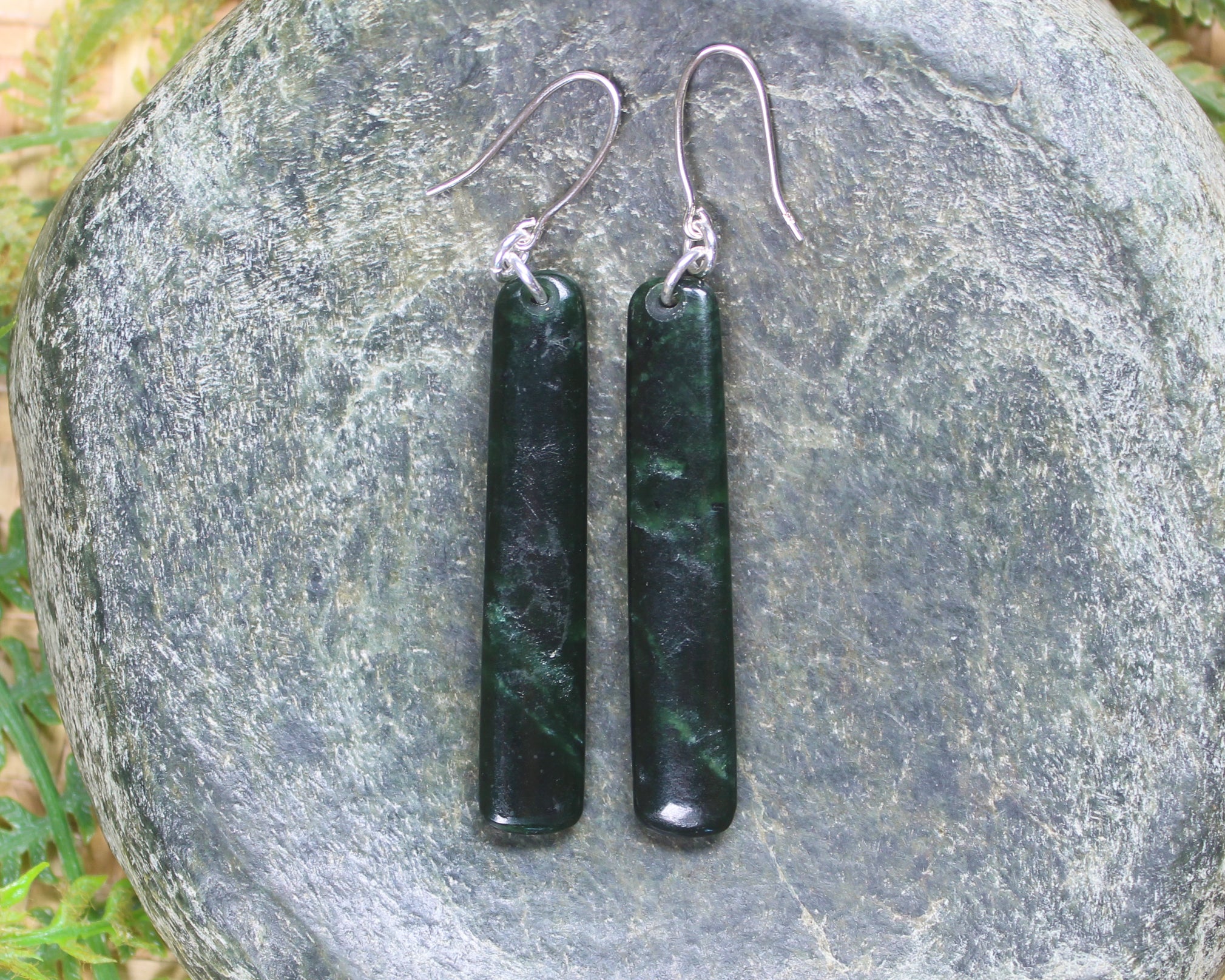 Roimata or Teardrop earrings carved from Kawakawa Pounamu - NZ Greenstone