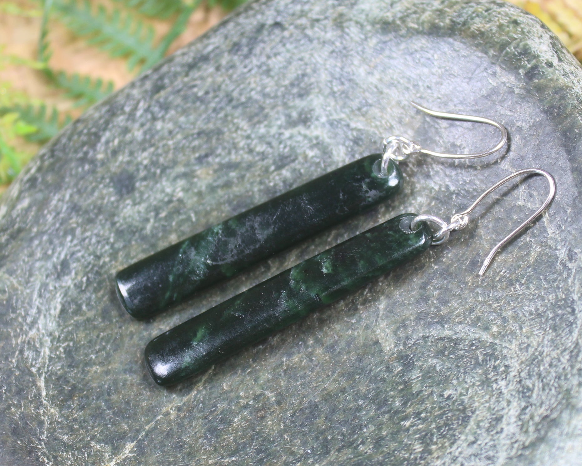 Roimata or Teardrop earrings carved from Kawakawa Pounamu - NZ Greenstone