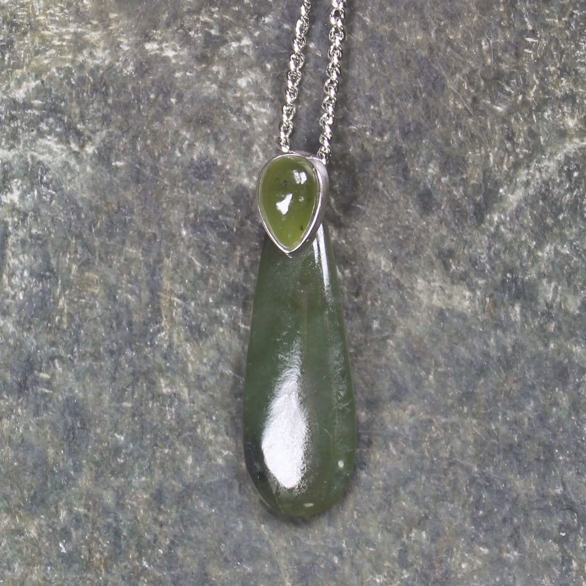 Rimu Pounamu pendant set in Sterling Silver - NZ Greenstone