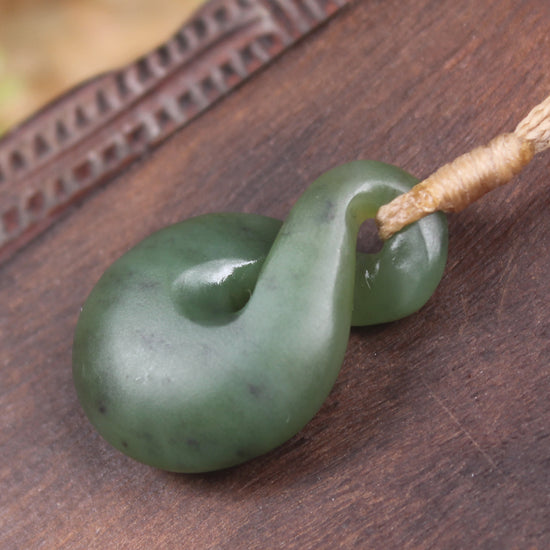 Twist or Pikorua carved from Hapopo Pounamu - NZ Greenstone