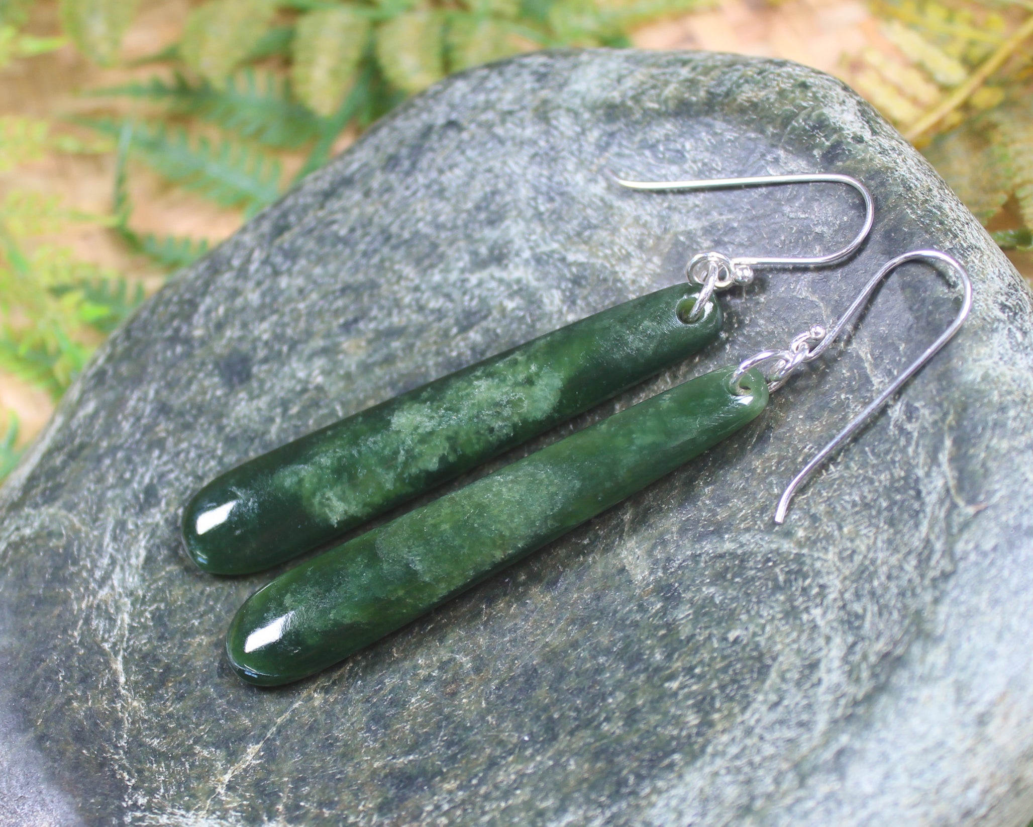 Roimata or Teardrop earrings carved from Kawakawa Pounamu - NZ Greenstone