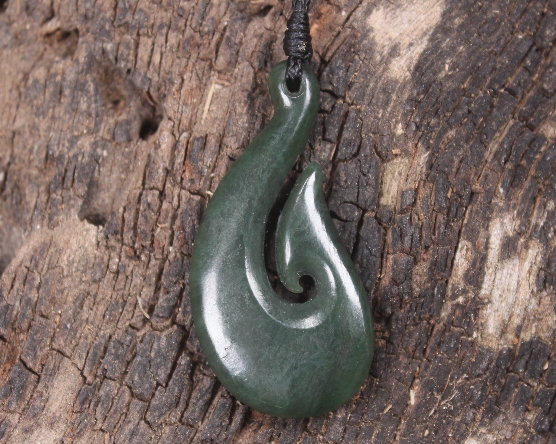 Hei Matau or Fish Hook carved from Kawakawa Pounamu - NZ Greenstone