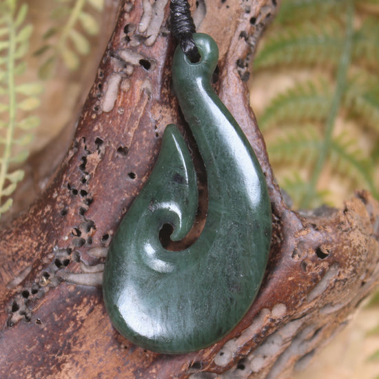 Hei Matau or Fish Hook carved from Kawakawa Pounamu - NZ Greenstone