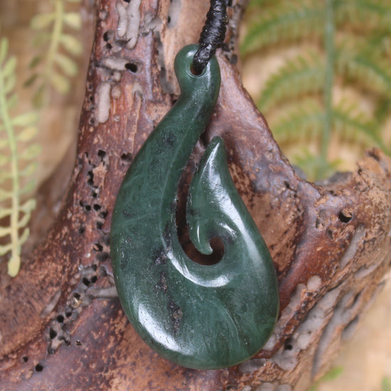 Hei Matau or Fish Hook carved from Kawakawa Pounamu - NZ Greenstone