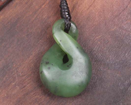 Twist or Pikorua carved from Hapopo Pounamu - NZ Greenstone