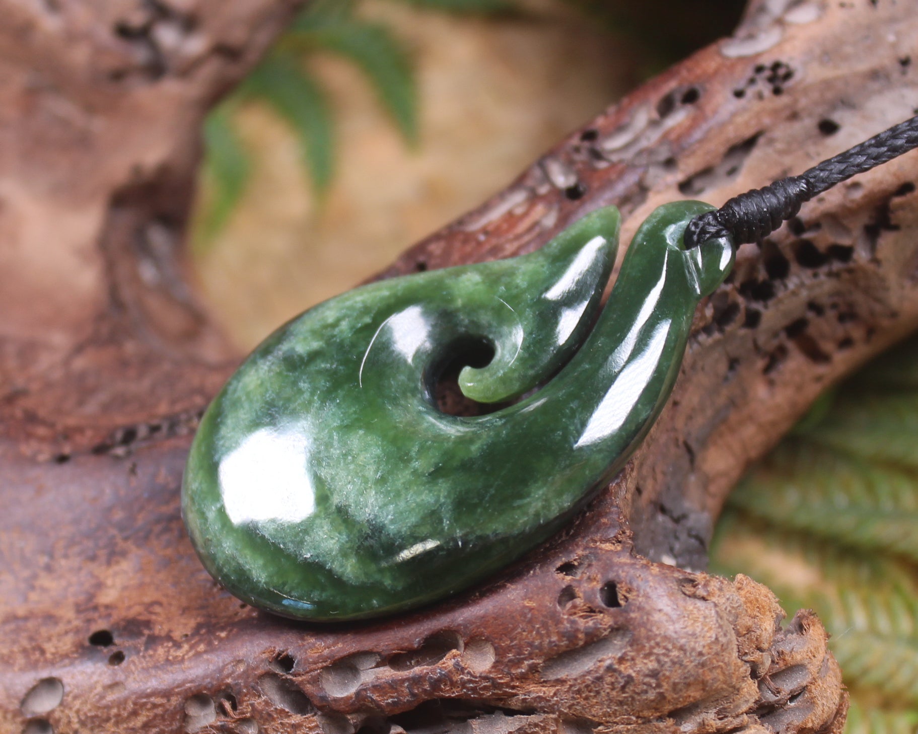 Hei Matau or Fish Hook carved from Kawakawa Pounamu - NZ Greenstone