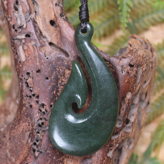Hei Matau or Fish Hook carved from Kawakawa Pounamu - NZ Greenstone