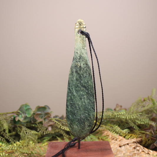 Mere or Patu Pendant carved from Flower Jade Pounamu - NZ Greenstone