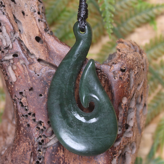 Hei Matau or Fish Hook carved from Kawakawa Pounamu - NZ Greenstone
