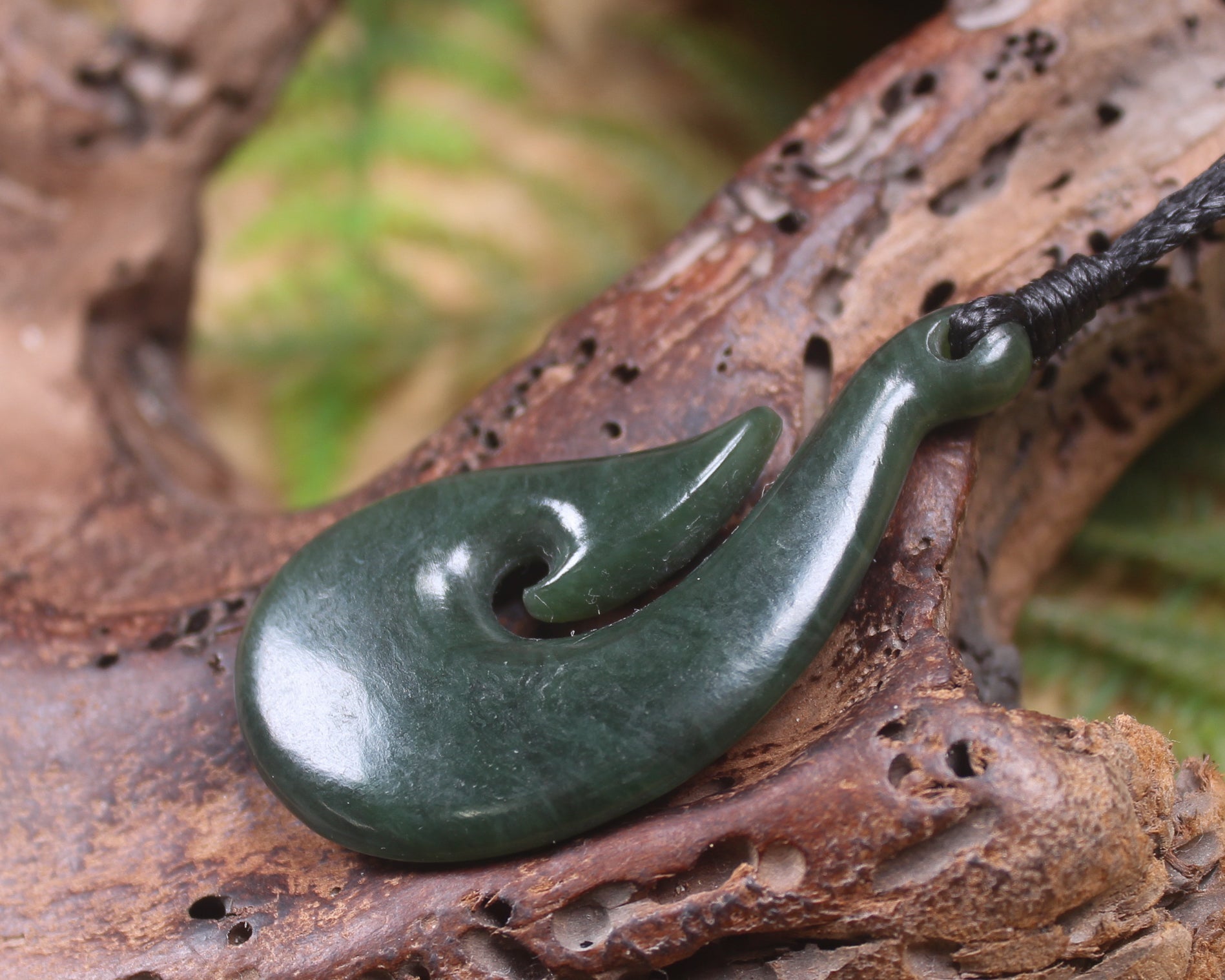 Hei Matau or Fish Hook carved from Kawakawa Pounamu - NZ Greenstone