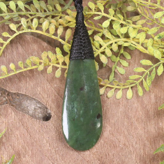 Roimata or Teardop carved from Hapopo Pounamu - NZ Greenstone