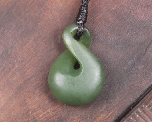 Twist or Pikorua carved from Hapopo Pounamu - NZ Greenstone