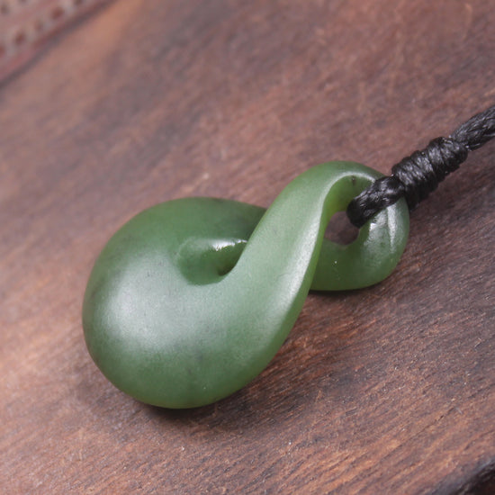 Twist or Pikorua carved from Hapopo Pounamu - NZ Greenstone