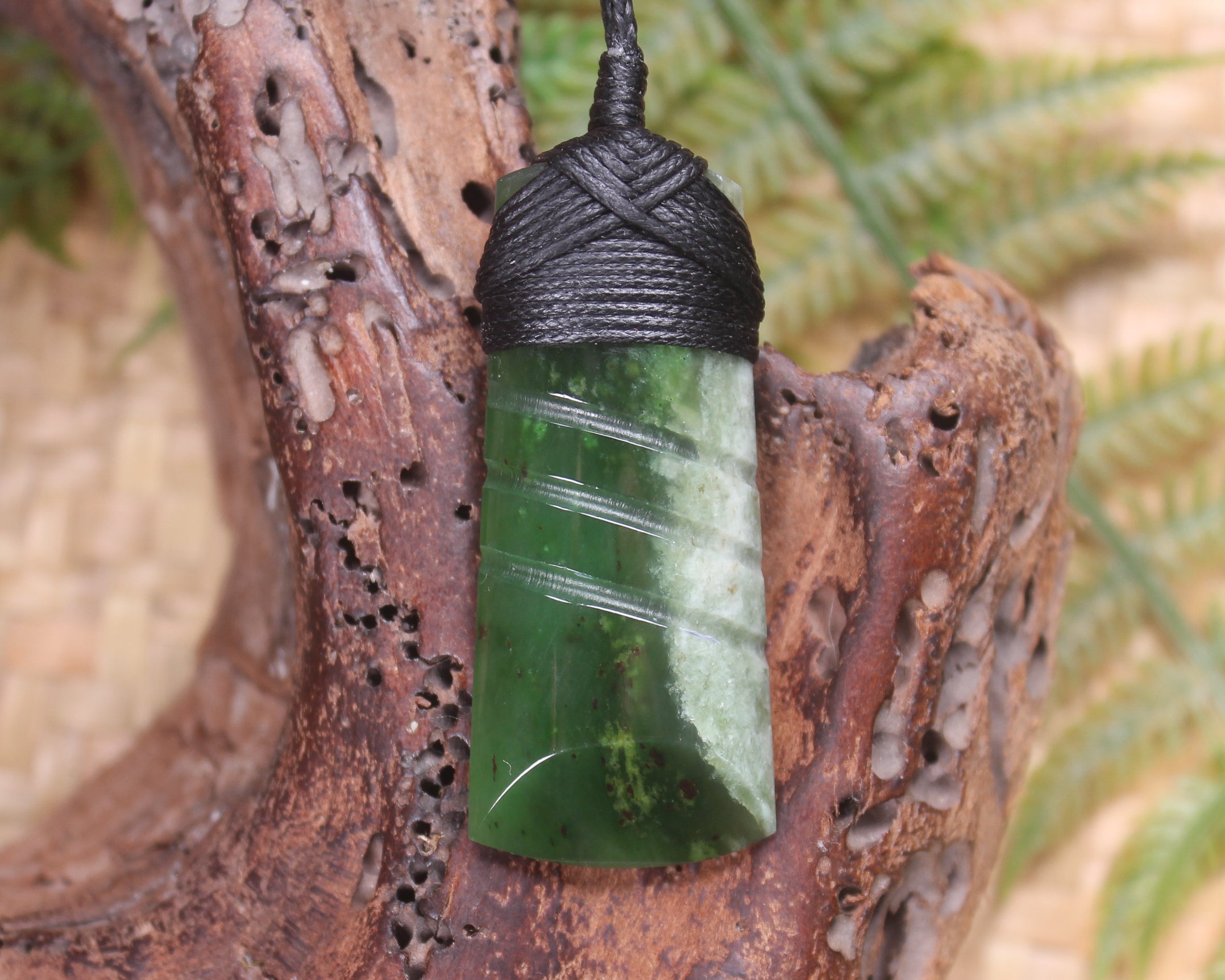 Kawakawa Pounamu Toki