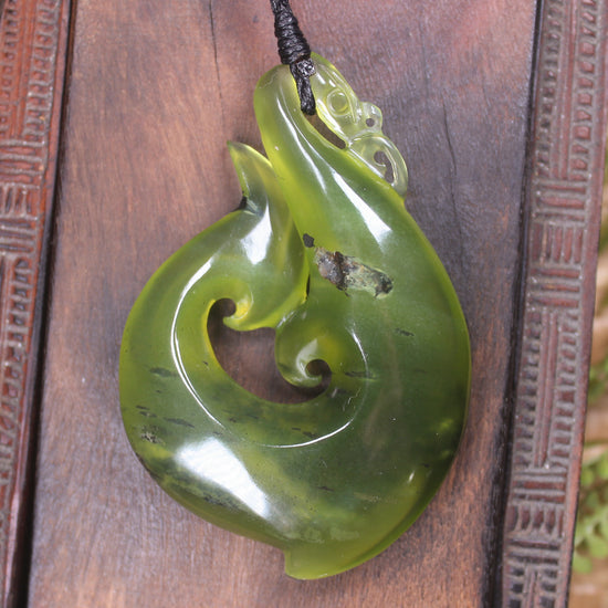 Tangiwai Pounamu Manaia pendant - NZ Greenstone