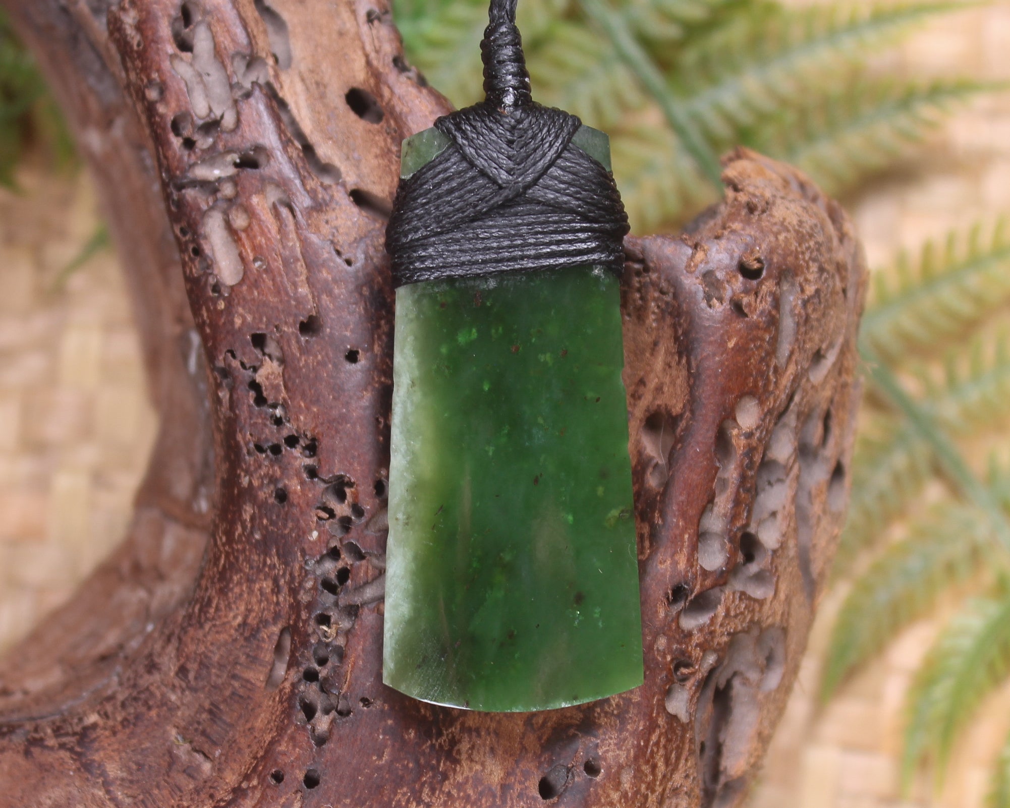 Kawakawa Pounamu Toki