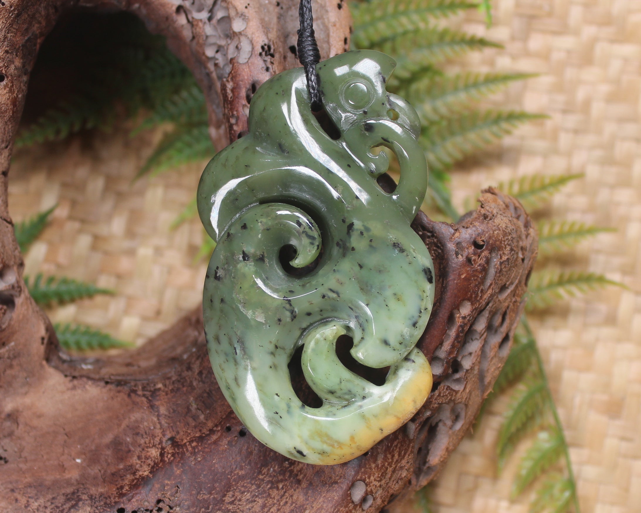 Manaia pendant carved from Rimu Pounamu - NZ Greenstone