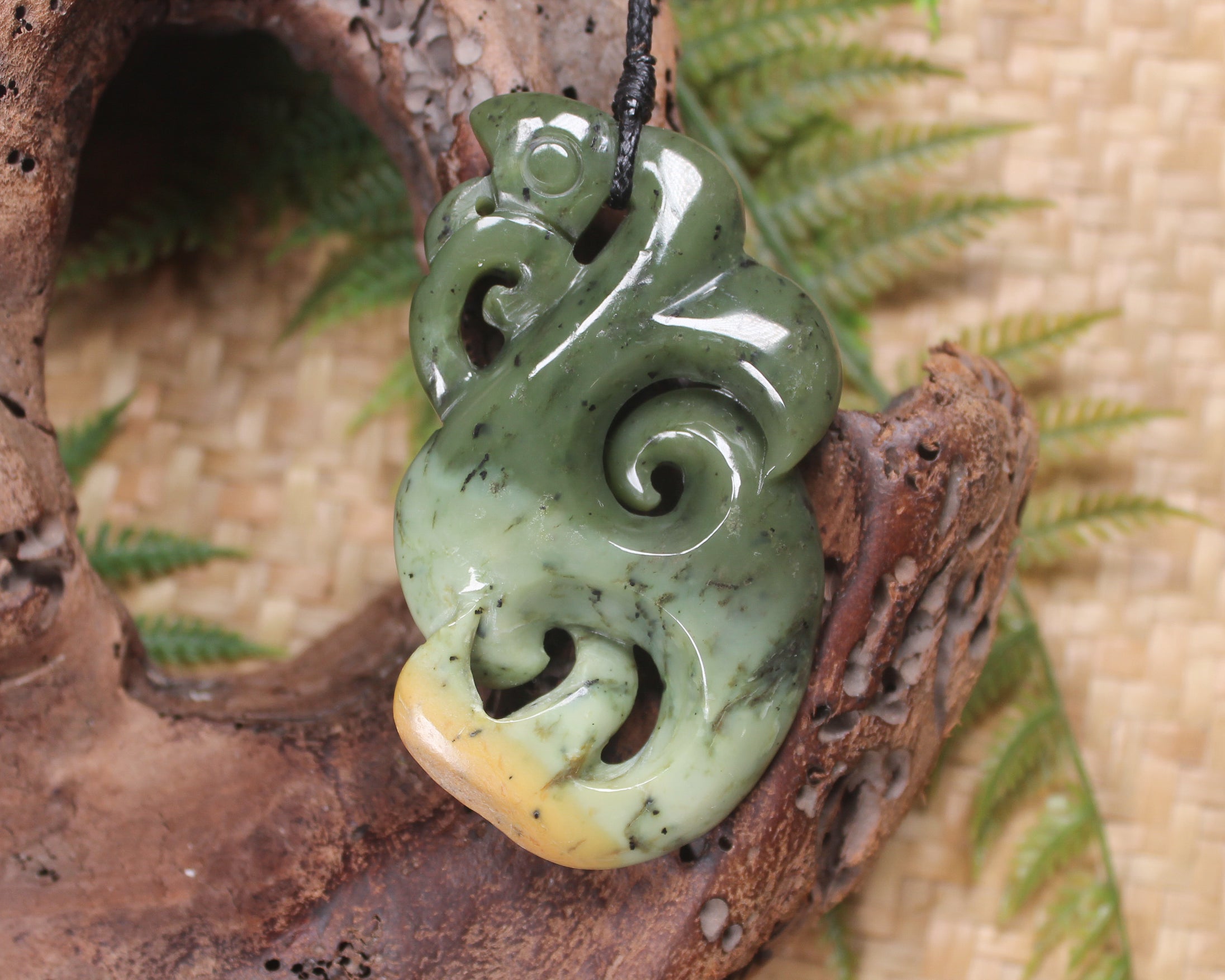 Manaia pendant carved from Rimu Pounamu - NZ Greenstone