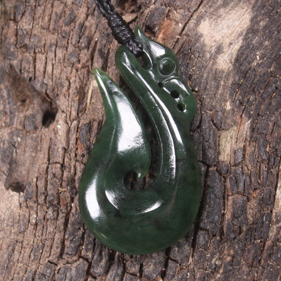 Kawakawa Pounamu Manaia pendant - NZ Greenstone