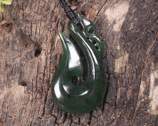 Kawakawa Pounamu Manaia pendant - NZ Greenstone