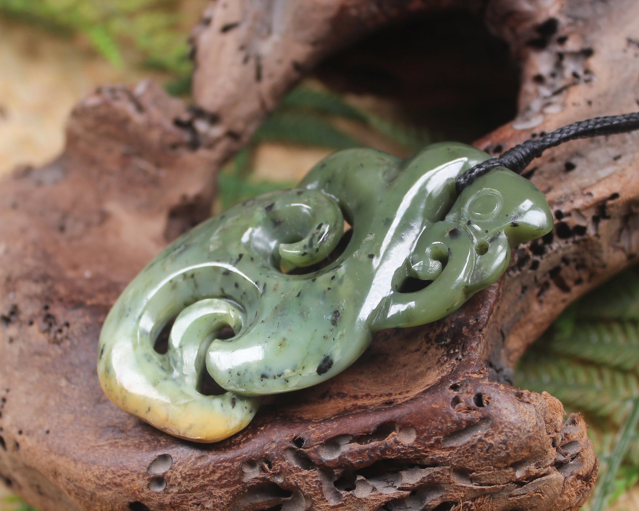 Manaia pendant carved from Rimu Pounamu - NZ Greenstone