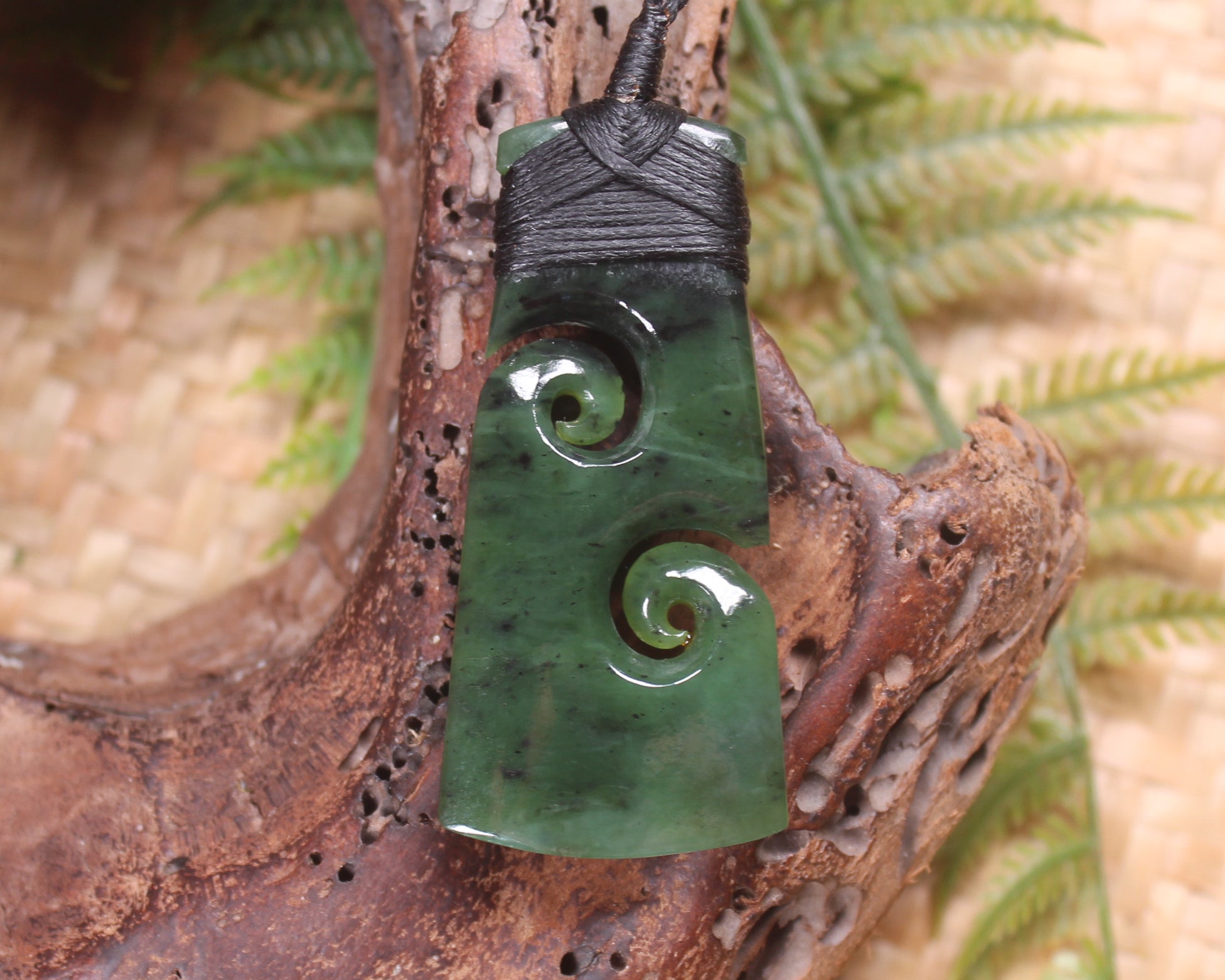 Toki or Adze with Koru carved from Hapopo Pounamu - NZ Greenstone